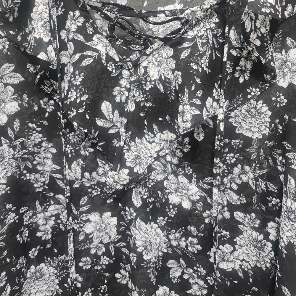 Worn Once Torrid Festi Size 4 Top - Picture 3 of 4